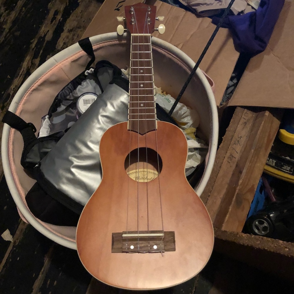 Mitchell Ukelele good condition